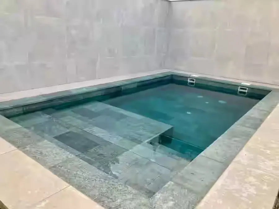 Diseño de piscina personalizada en Almería por NereoPools
