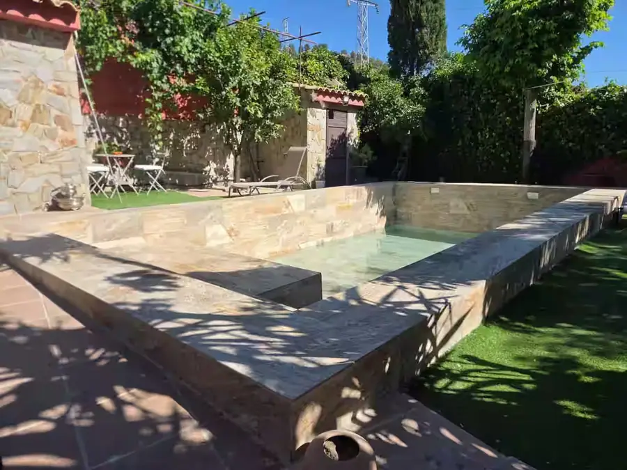 Impermeabilización profesional de piscinas en Granada
